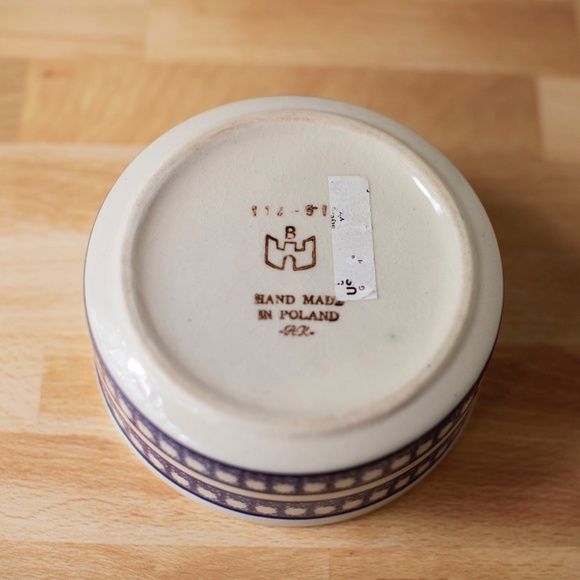 Blue and Cream Ceramic Bowl - Picture 4 of 4